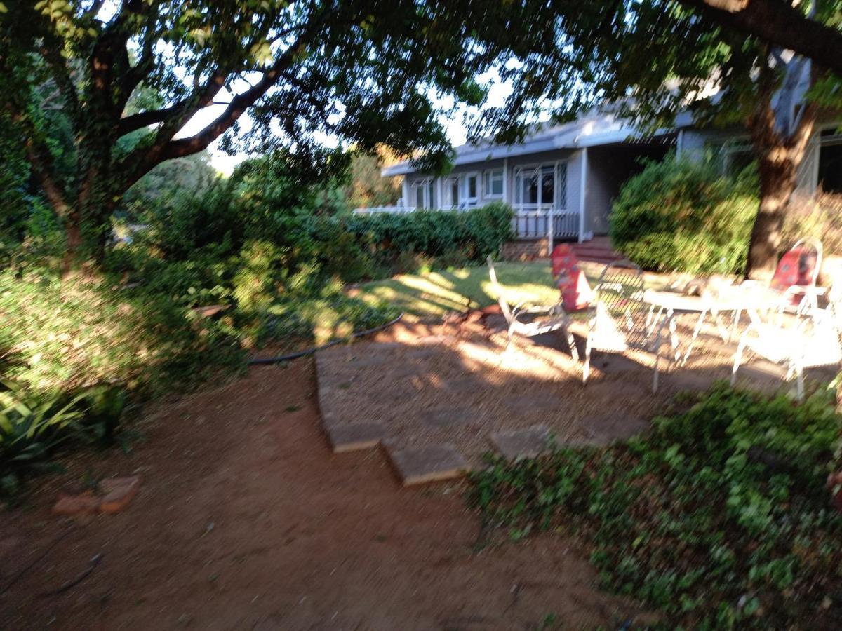 Credo Guest House ブルームフォンテーン エクステリア 写真